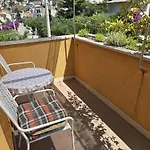 Apartment Sunflower By The Sea Trogir