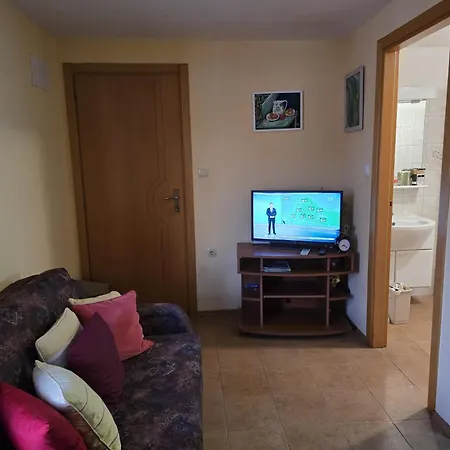 Sunflower By The Sea Apartment Trogir