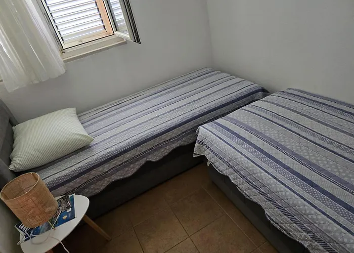 Apartment Sunflower By The Sea Trogir